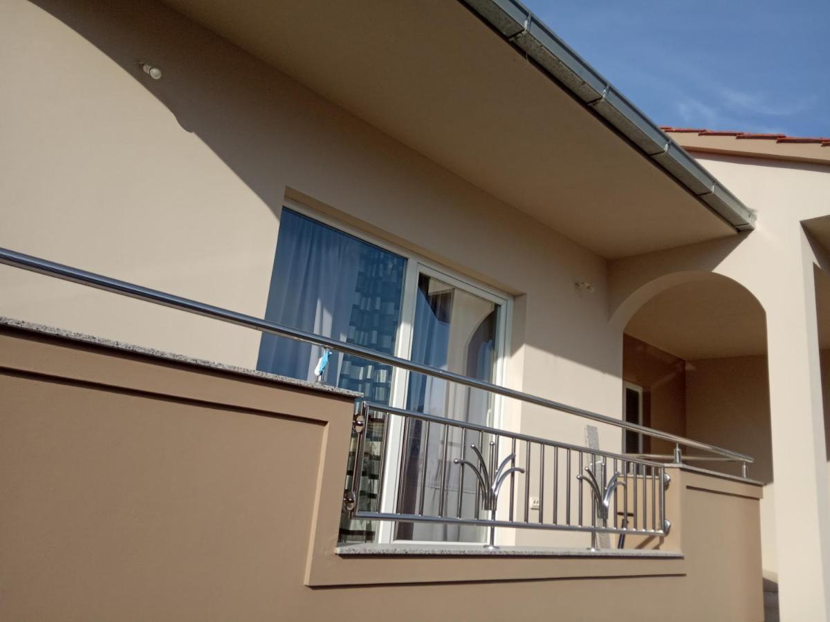 Laura Apartment Bibinje Exterior photo